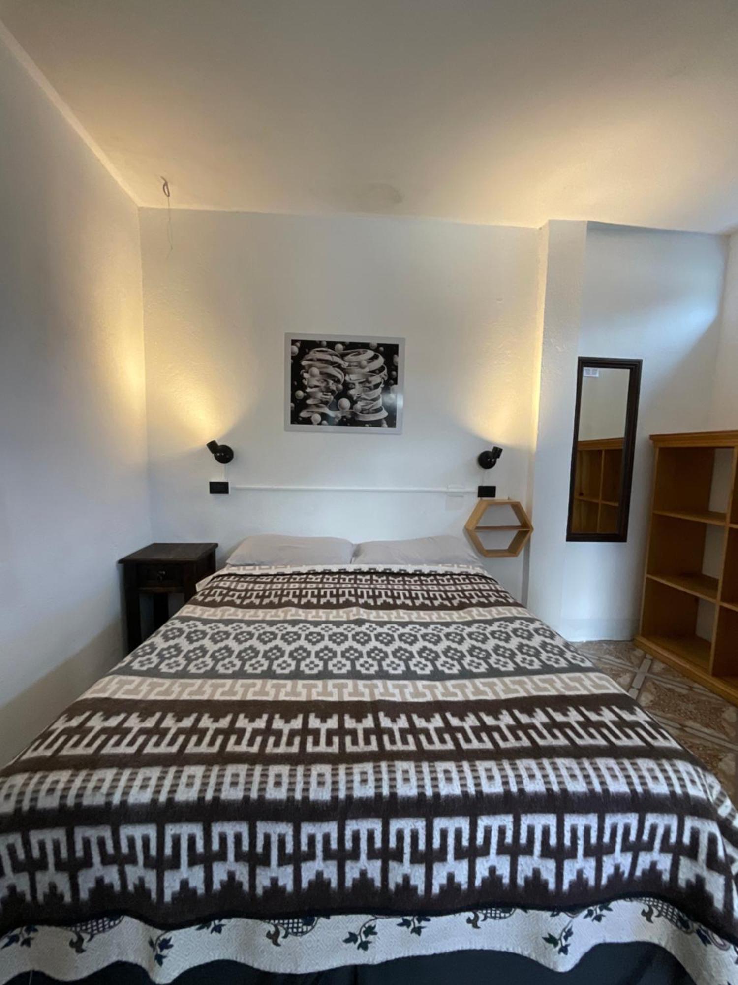 Mandala'S Hostal Сан-Педро-Ла-Лагуна Экстерьер фото