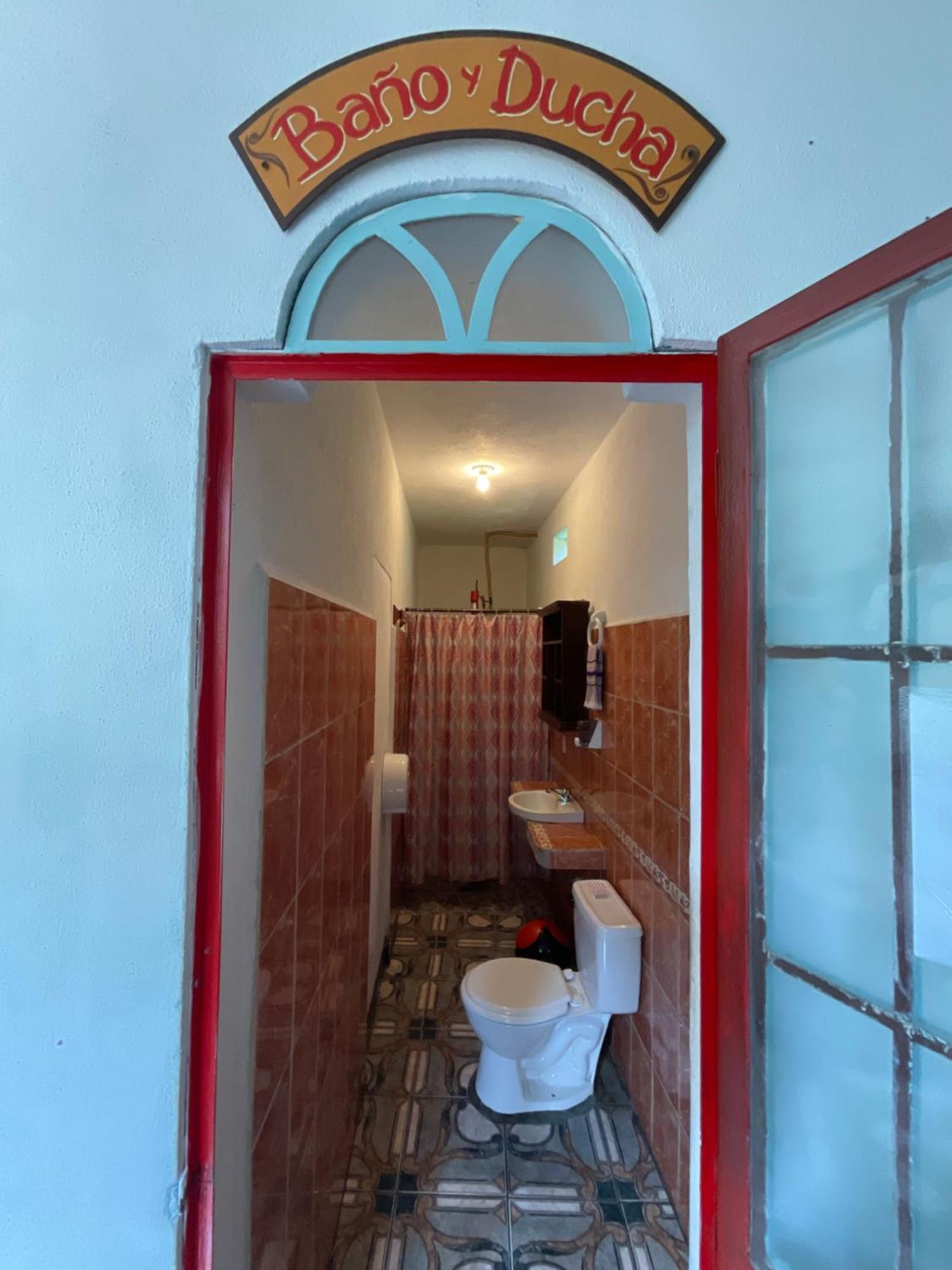 Mandala'S Hostal Сан-Педро-Ла-Лагуна Экстерьер фото