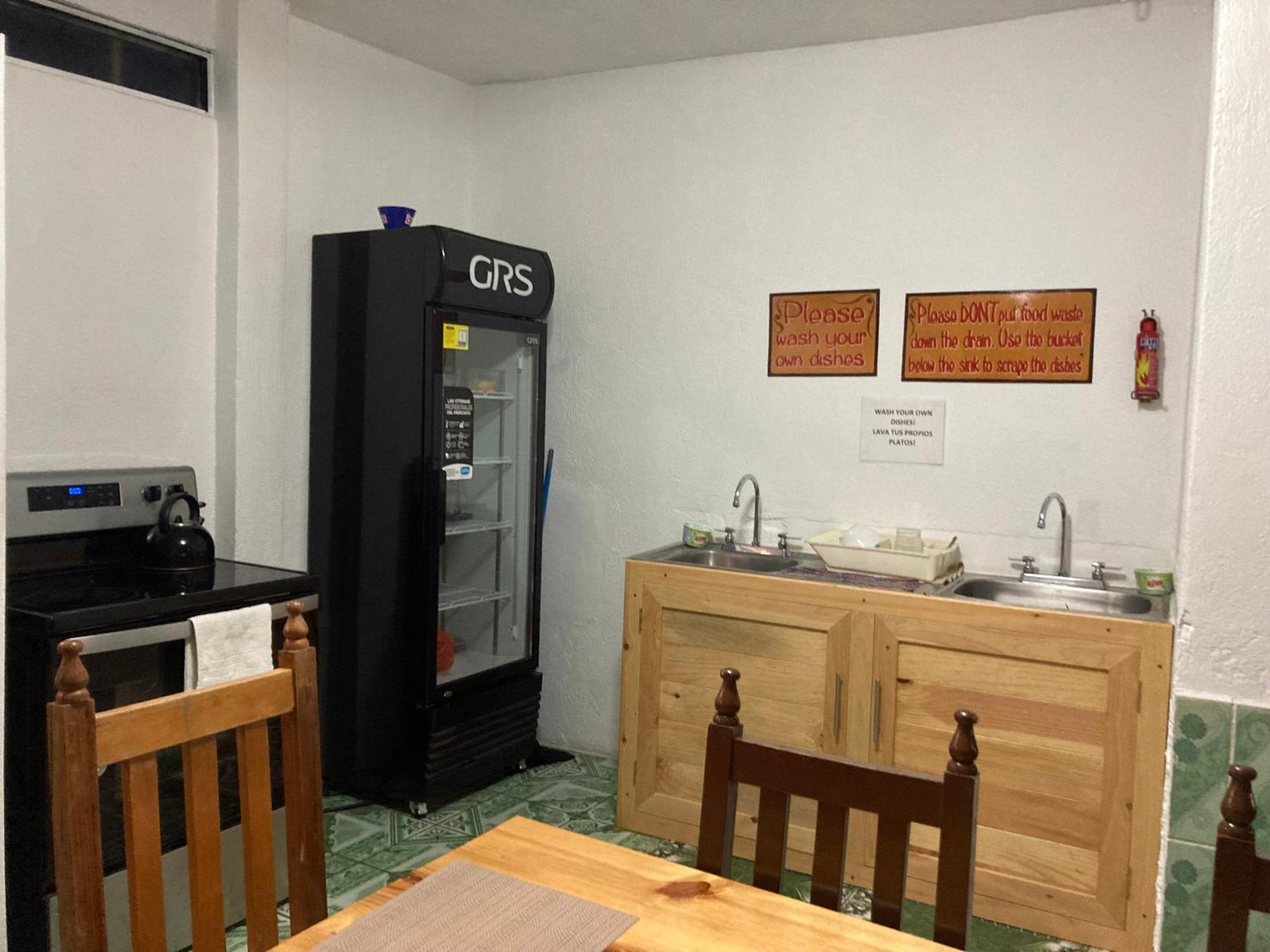 Mandala'S Hostal Сан-Педро-Ла-Лагуна Экстерьер фото